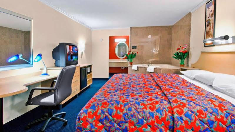 โมเทล 6 แกตลินเบิร์ก สโมกี เมาน์เทนส์ Hotel แกตลิงเบิร์ก ภายนอก รูปภาพ